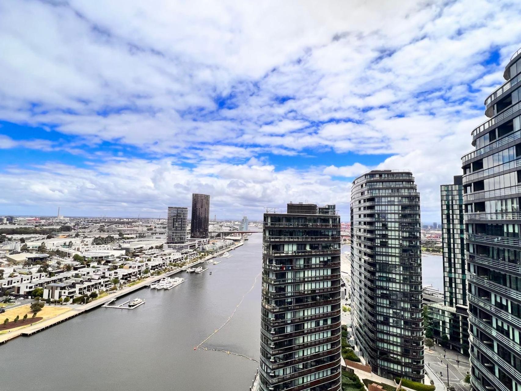 Winston Apartments Docklands Melbourne Bagian luar foto