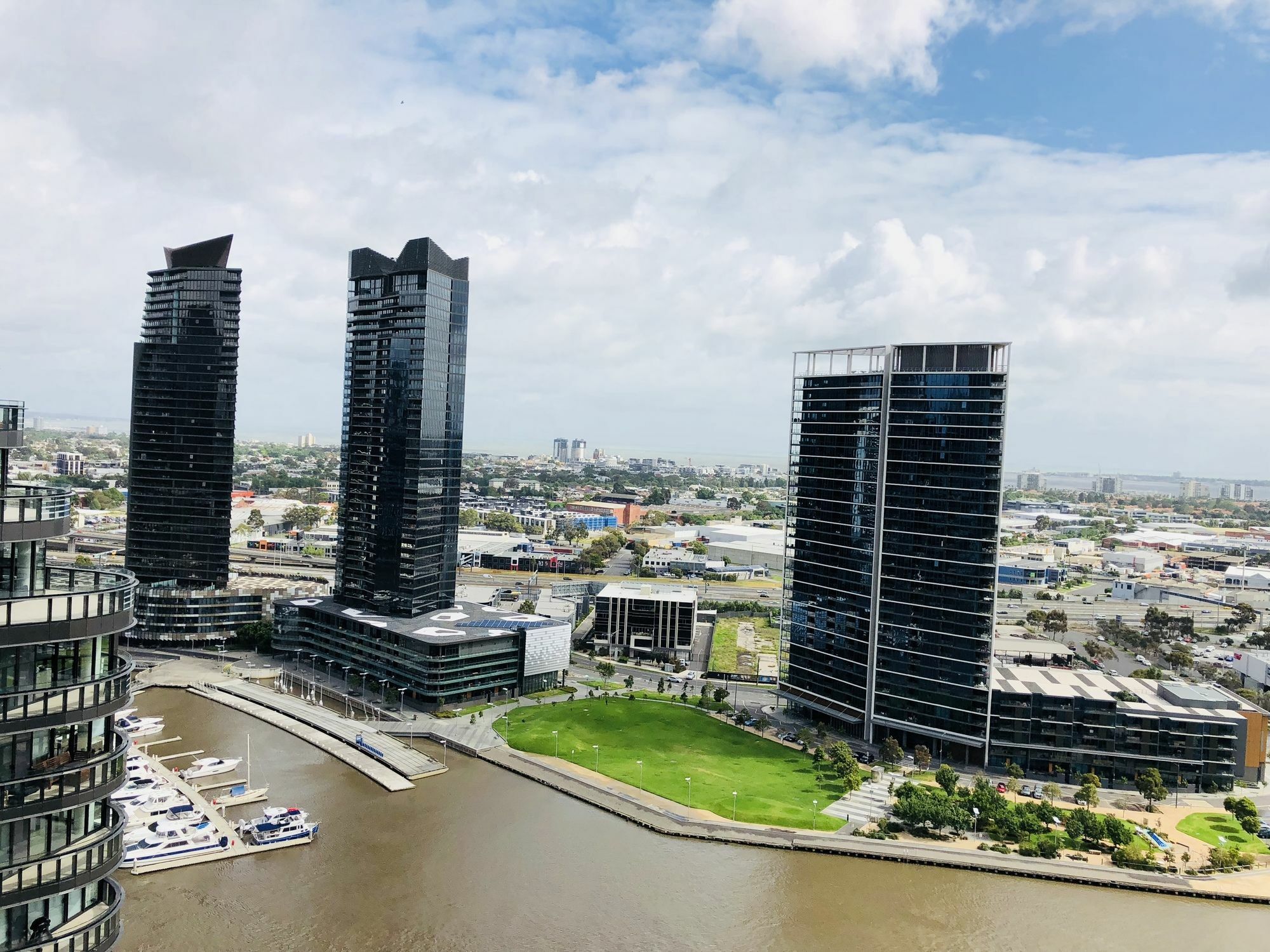 Winston Apartments Docklands Melbourne Bagian luar foto